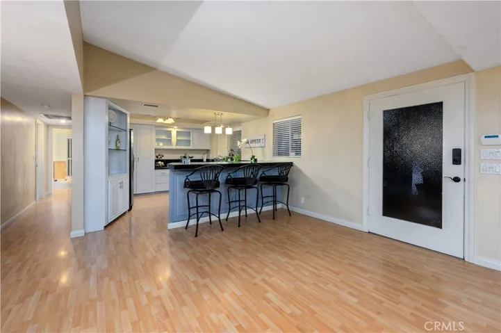 12431 Foster Road, Rossmoor, California 90720