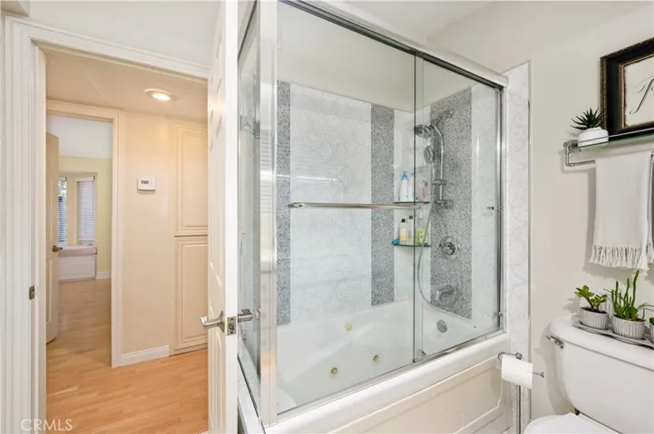12431 Foster Road, Rossmoor, California 90720