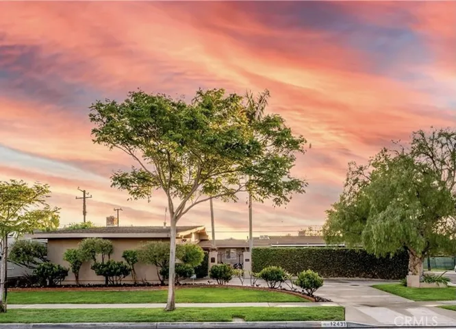 12431 Foster Road, Rossmoor, California 90720
