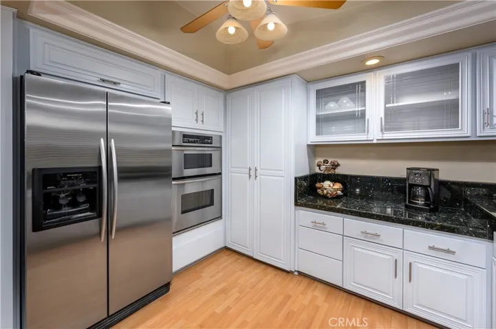 12431 Foster Road, Rossmoor, California 90720