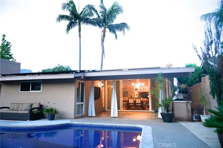 12431 Foster Road, Rossmoor, California 90720