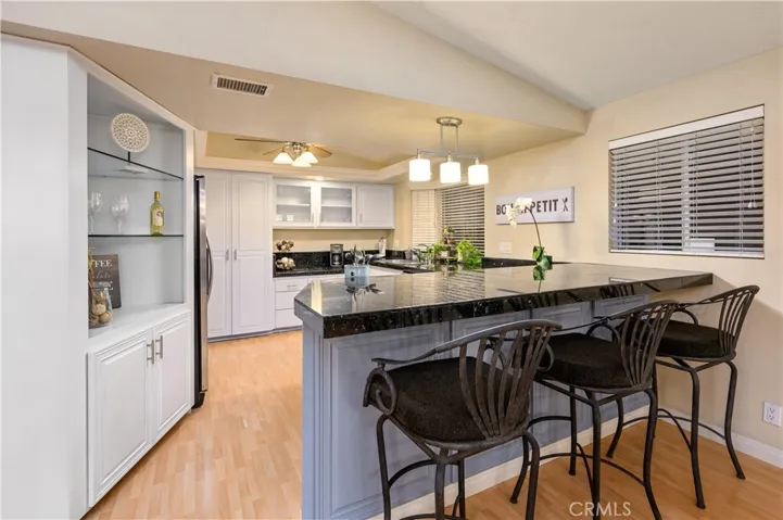 12431 Foster Road, Rossmoor, California 90720