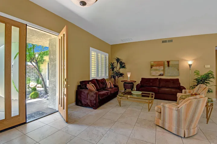 ENTRY TO LIVING ROOM MLS