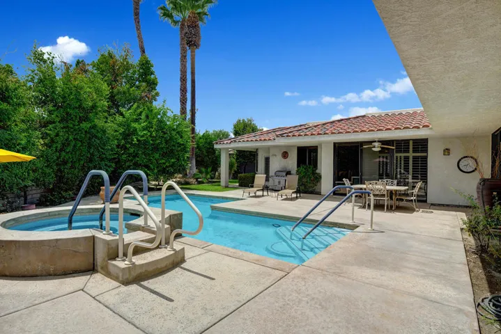 SPA AND POOL TO BACK OF HOUSE MLS