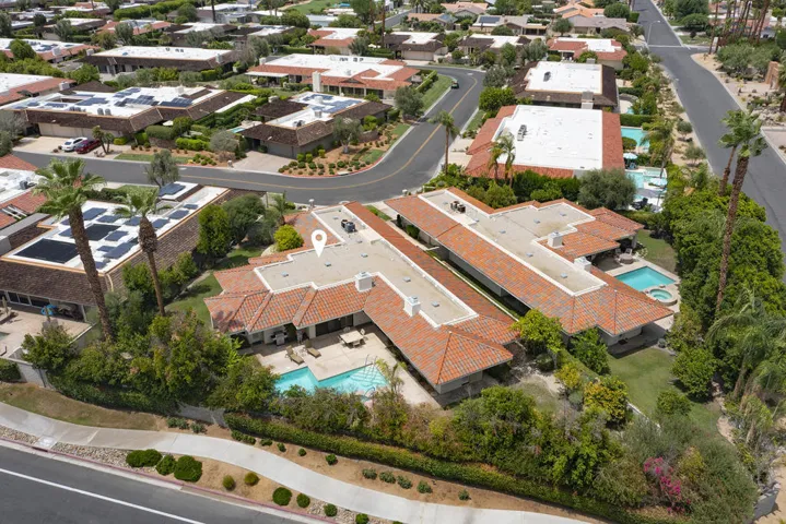 DRONE BACK TO FRONT MLS