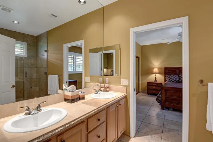 JACK AND JILL BATHROOM TO GUEST BEDROOM