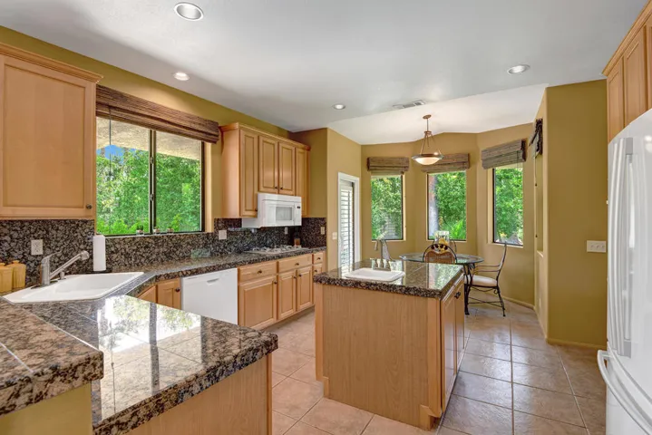 KITCHEN MLS