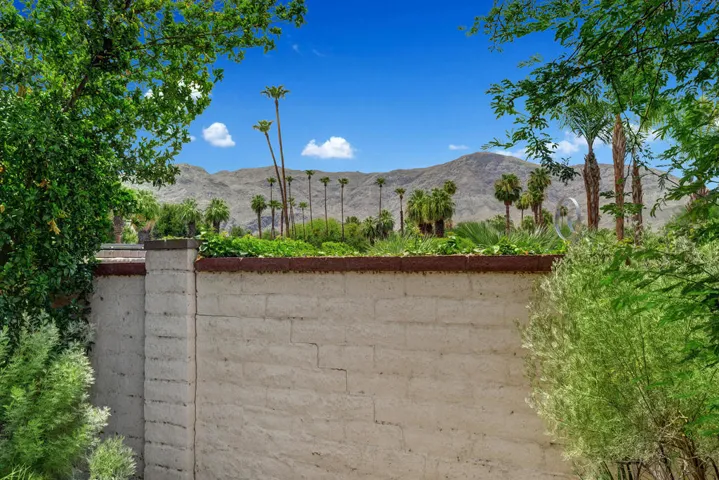 MOUNTAIN VIEW FROM CORNER MLS