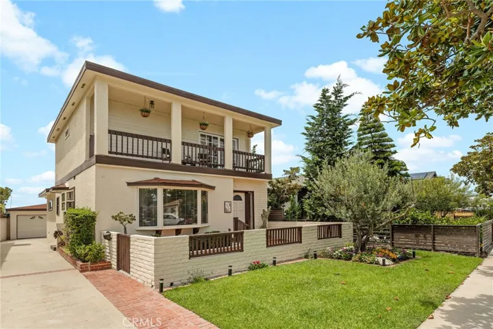 Prime neighborhood in Redondo Beach...509 N. Paulina Ave, Redondo Beach, CA 90277