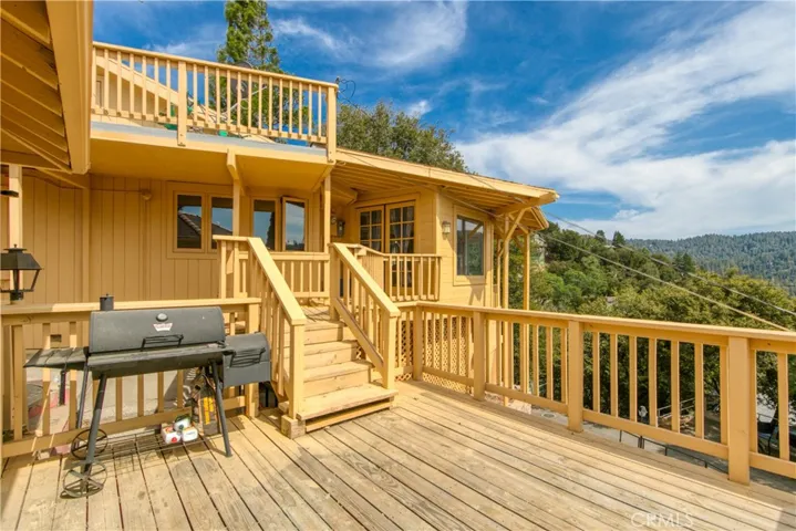 269 Delle Drive, Crestline, California 92325