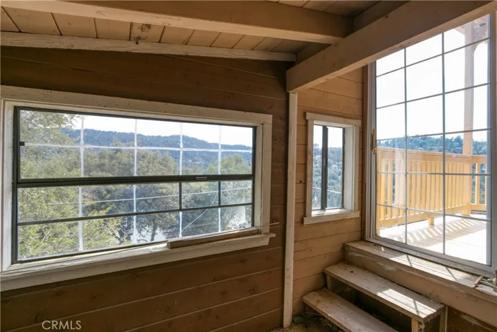 269 Delle Drive, Crestline, California 92325
