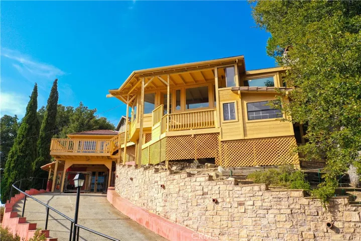 269 Delle Drive, Crestline, California 92325