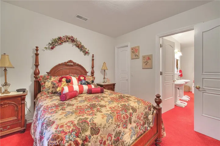 668 State Hwy 2, Wrightwood, California 92397