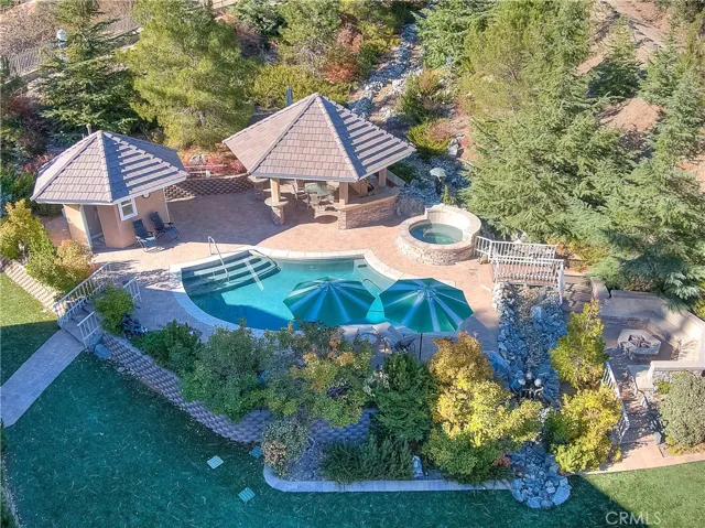 668 State Hwy 2, Wrightwood, California 92397