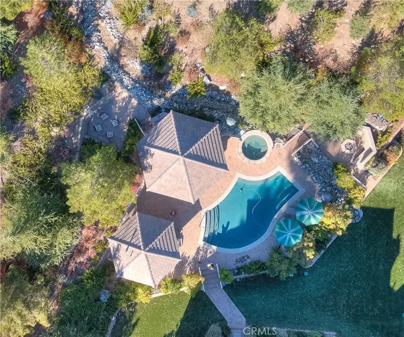668 State Hwy 2, Wrightwood, California 92397
