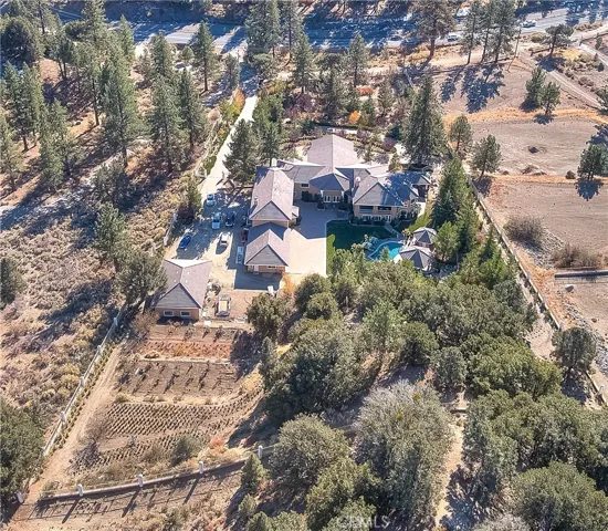 668 State Hwy 2, Wrightwood, California 92397