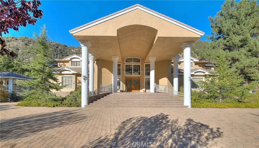 668 State Hwy 2, Wrightwood, California 92397