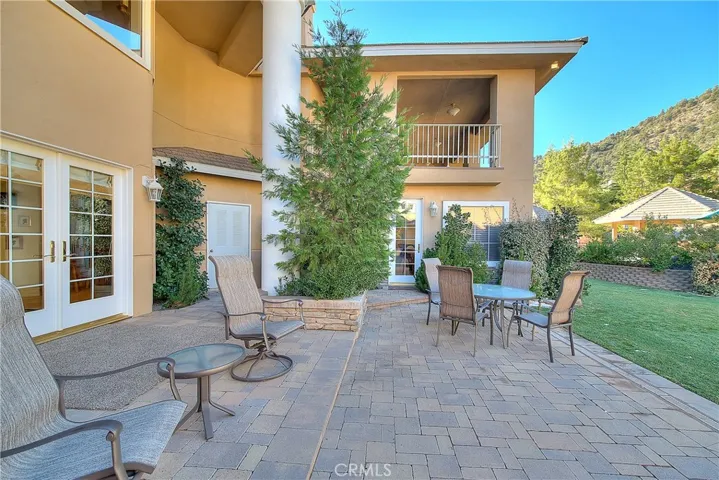 668 State Hwy 2, Wrightwood, California 92397