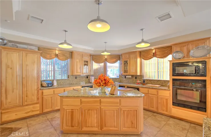 668 State Hwy 2, Wrightwood, California 92397