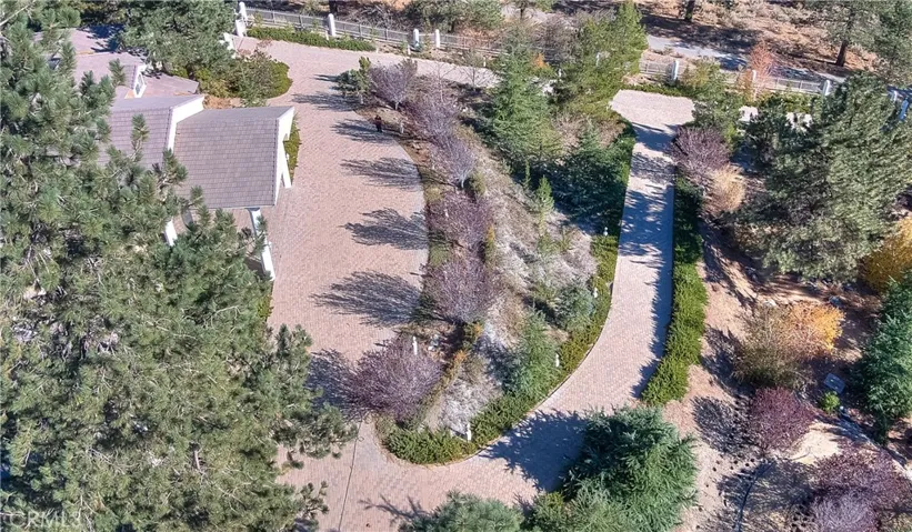 668 State Hwy 2, Wrightwood, California 92397