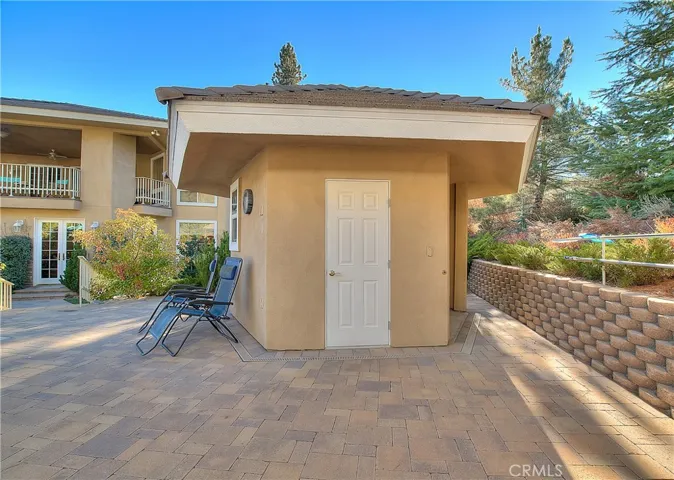 668 State Hwy 2, Wrightwood, California 92397