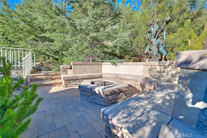 668 State Hwy 2, Wrightwood, California 92397