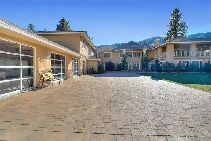 668 State Hwy 2, Wrightwood, California 92397