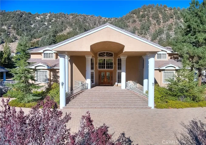 668 State Hwy 2, Wrightwood, California 92397