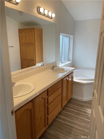 Master Bath - Soaking Tub - Separate Shower
