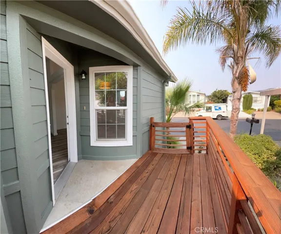Front Porch w/Redwood Deck