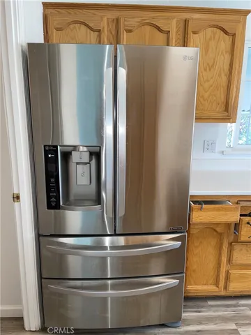 Kitchen - Newer Fridge