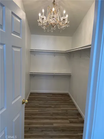 Master - Walk In Closet