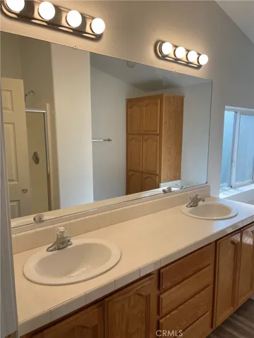 Master Bath - Double Sinks