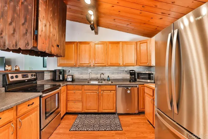 9131 Todos Santos Drive, Santee, California 92071