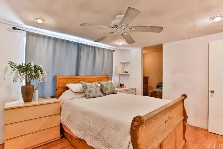 9131 Todos Santos Drive, Santee, California 92071