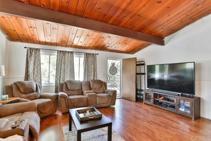 9131 Todos Santos Drive, Santee, California 92071