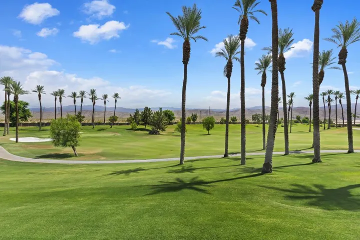 038_Golf Course