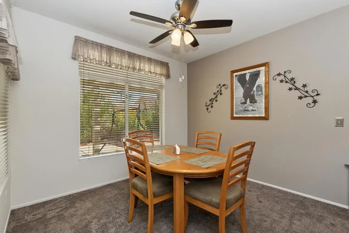 008_Dining Area