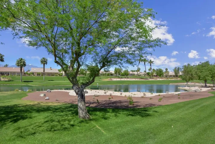 031_Community Amenities
