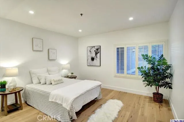 202 S Holliston Avenue 103, Pasadena, California 91106