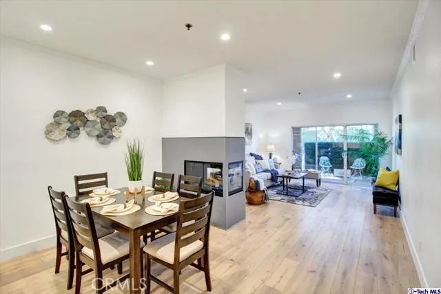 202 S Holliston Avenue 103, Pasadena, California 91106