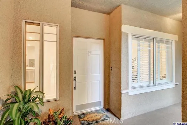 202 S Holliston Avenue 103, Pasadena, California 91106