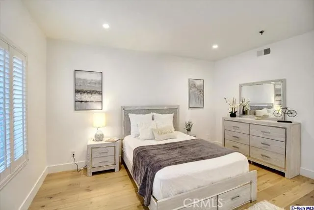 202 S Holliston Avenue 103, Pasadena, California 91106