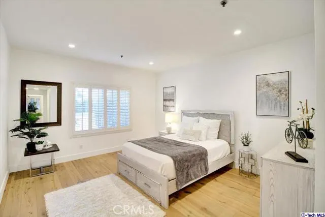 202 S Holliston Avenue 103, Pasadena, California 91106