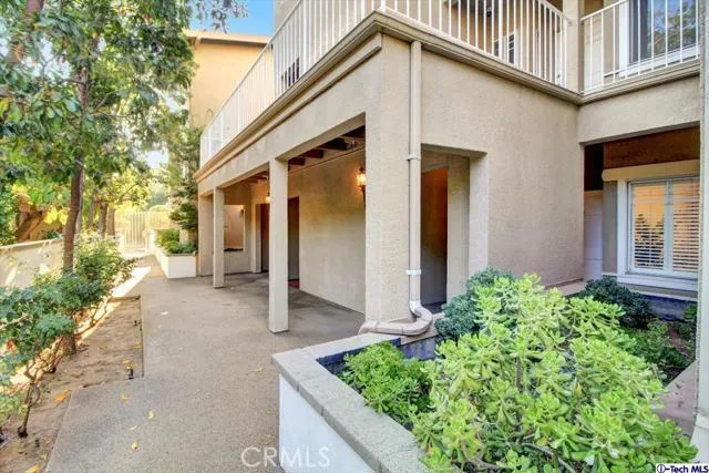 202 S Holliston Avenue 103, Pasadena, California 91106