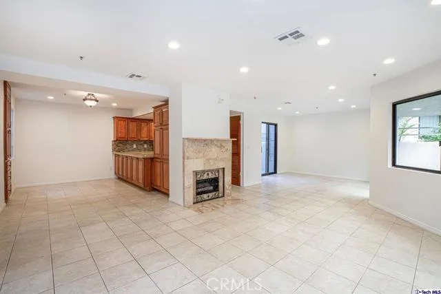 301 W Loraine Street 3, Glendale, California 91202