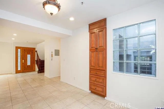 301 W Loraine Street 3, Glendale, California 91202