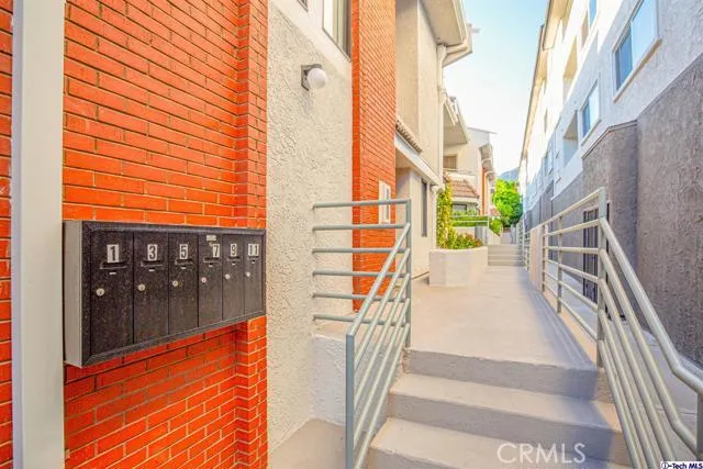 301 W Loraine Street 3, Glendale, California 91202