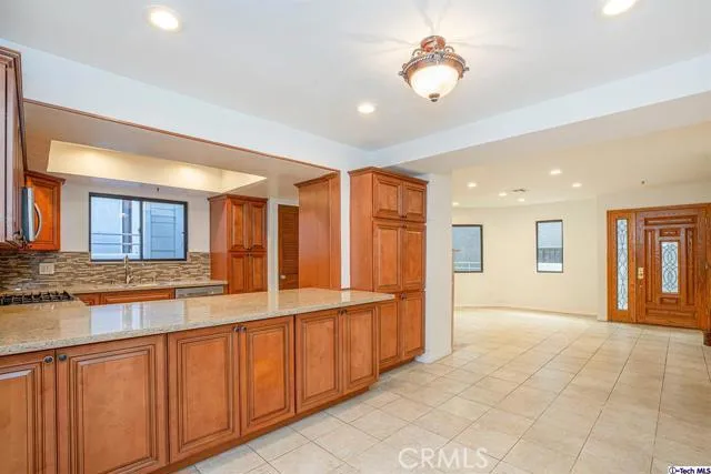 301 W Loraine Street 3, Glendale, California 91202