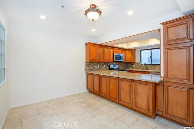 301 W Loraine Street 3, Glendale, California 91202